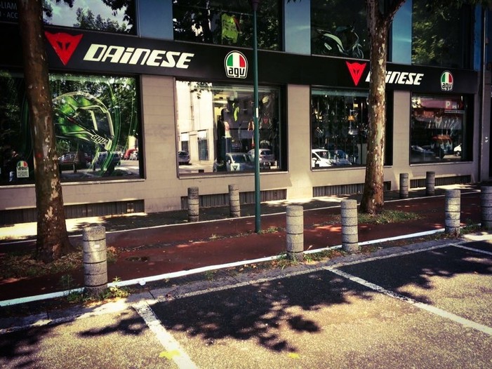 Dainese online store milano